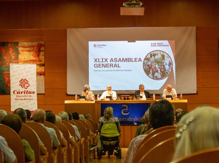 Critas MridaBadajoz renueva su compromiso con los ms vulnerables 