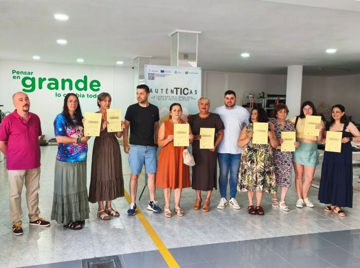 Inserta Empleo acaba programa para reducir brecha digital mujeres rurales con discapacidad