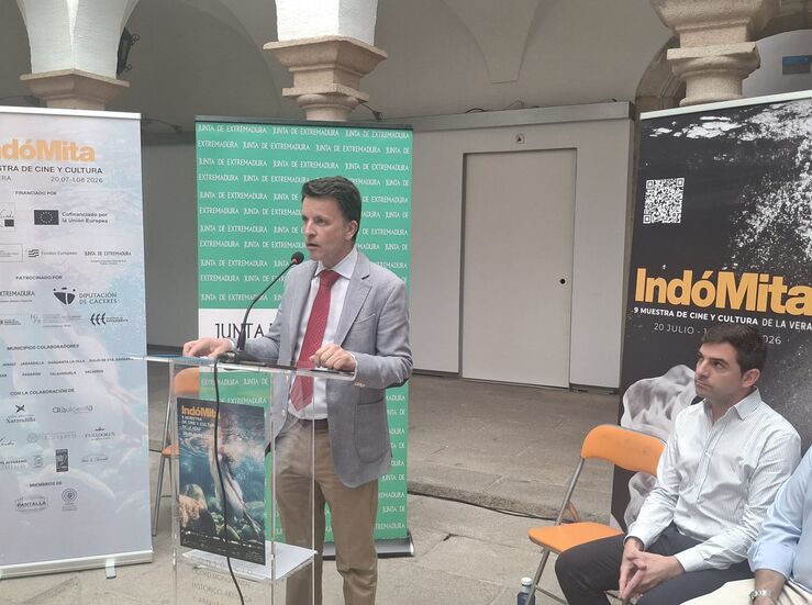 El Festival Indmita conecta en municipios de La Vera el arte con la naturaleza