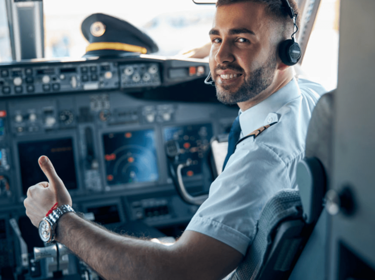 De aficionado a profesional el proceso para trabajar en una aerolnea comercial