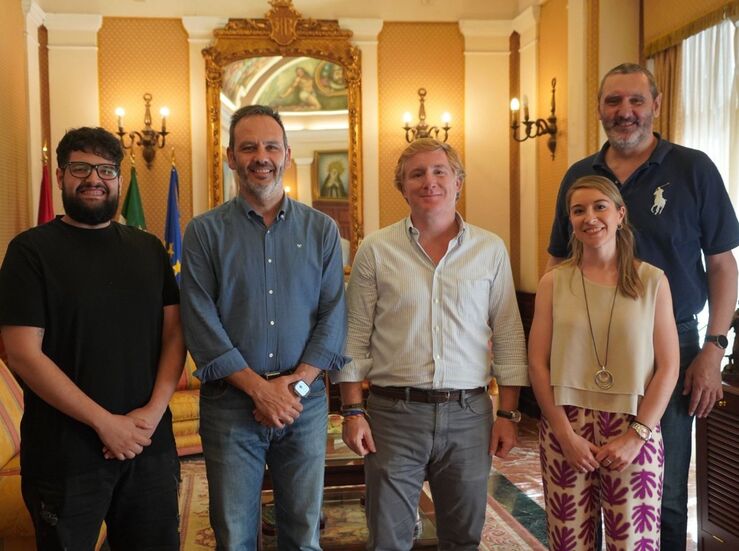 Fexas y Aspesoba trasladan al alcalde Badajoz necesidades del colectivo de personas sordas