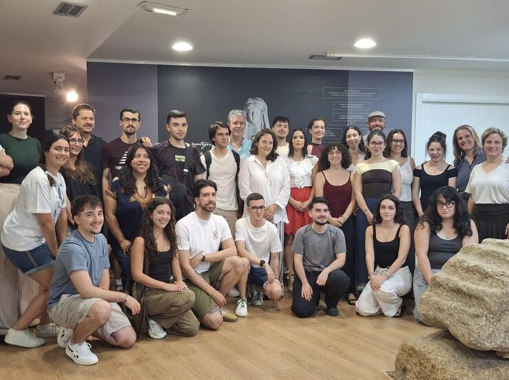 Jvenes Espaa Inglaterra y Mxico en Cursos Internacionales Consorcio Monumental Mrida