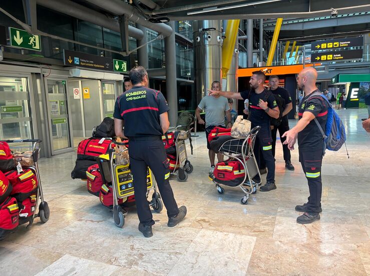 Bomberos CPEI de Badajoz regresan de Venezuela con una profunda sensacin de impotencia