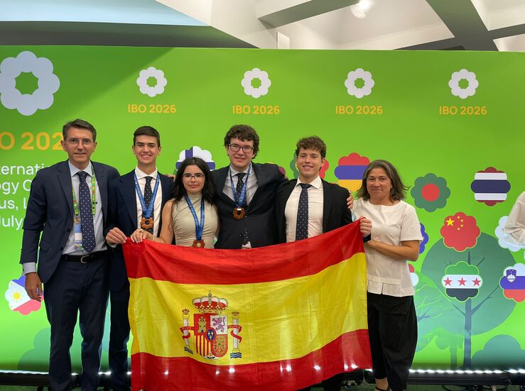 Extremadura firma destacada actuacin en Olimpiada Internacional de Biologa en Lituania
