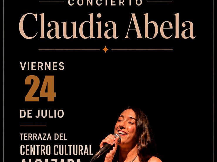 Concierto de la emeritense Claudia Abela en la terraza del Centro Cultural Alcazaba 