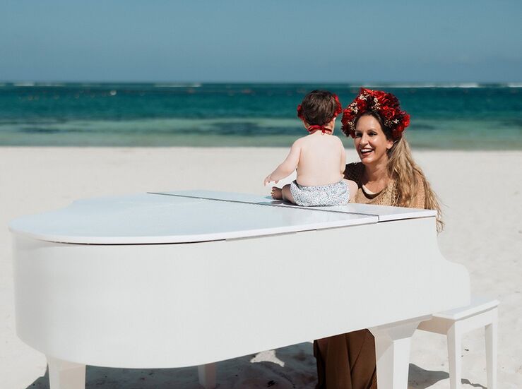 Artista Mara Toledo ofrecer flamenco al piano en Los Conciertos de Pedrilla en Cceres
