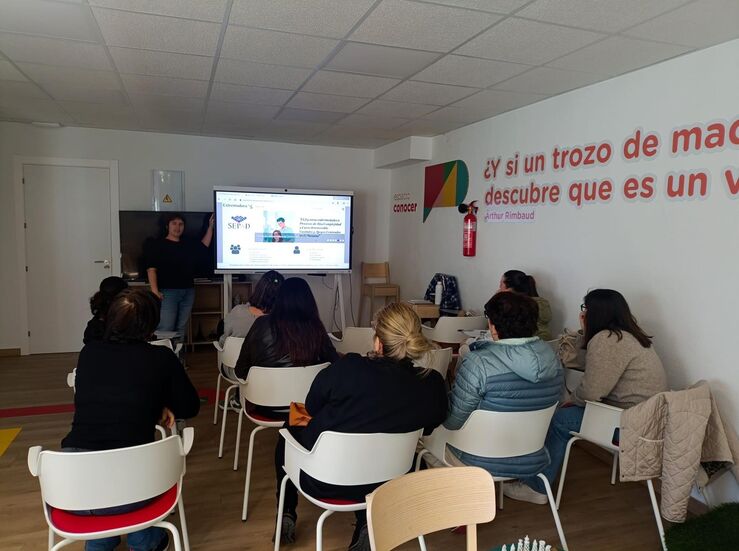 Proyecto Isla V de Diputacin Cceres logra ndices de insercin laboral de hasta el 100