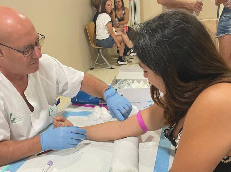 Exito de la jornada de donacin de sangre y captacin donantes mdula en Badajoz