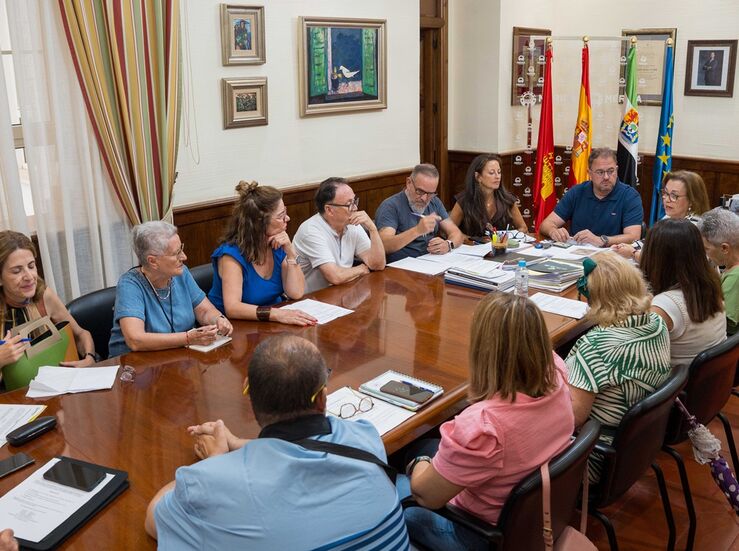 El Consejo Local de Mayores realizar el encendido oficial de la Feria y Fiestas de Mrida