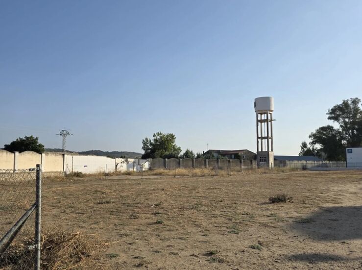 El Ayuntamiento de Coria impulsa el proyecto de la nueva pista multideporte cubierta 