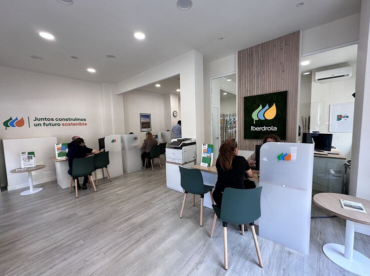 Iberdrola refuerza su atencin presencial en Extremadura con 26 oficinas