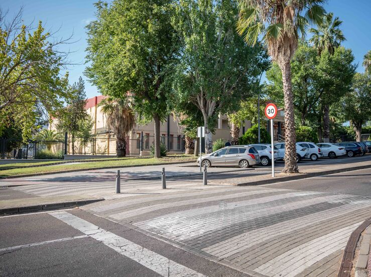 El Ayuntamiento de Mrida iluminar ocho pasos de peatones para reforzar la seguridad