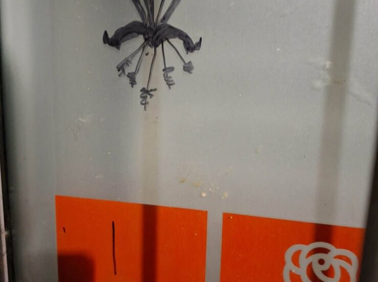 PSOE de Coria denuncia ante la Guardia Civil aparicin de pintadas fascistas en su sede