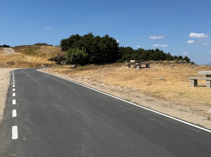Diputacin concluye obras refuerzo de CC225 de La Garganta hasta el lmite con Salamanca