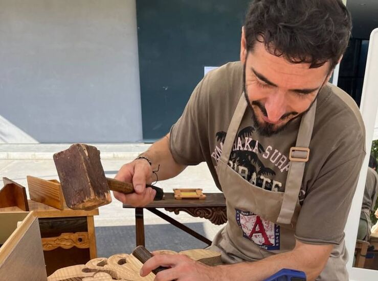 El Festival de Oficios Artesanos de la Diputacin de Cceres llega a Arroyo de la Luz