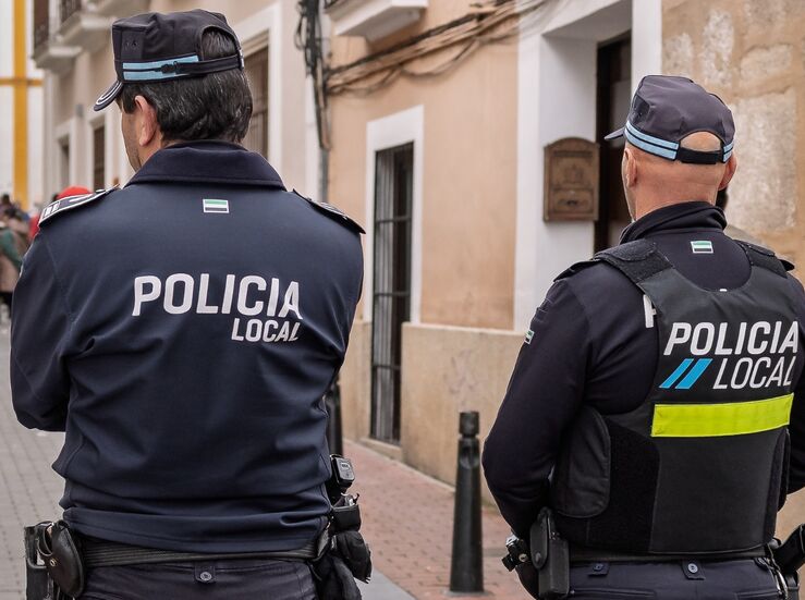 Agentes de paisano controlarn consumo y venta de alcohol a menores en la Feria de Mrida