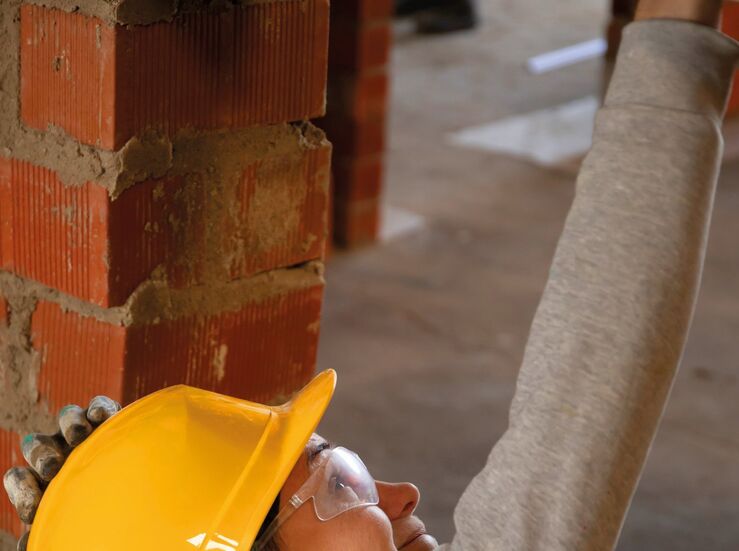 Unas 16 mujeres aprendern a construir bvedas de ladrillo en curso formativo en Cceres