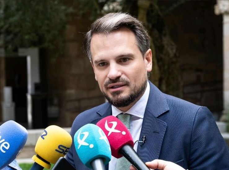 Junta pide que Snchez convoque ya elecciones Millones de espaoles van a celebrarlo