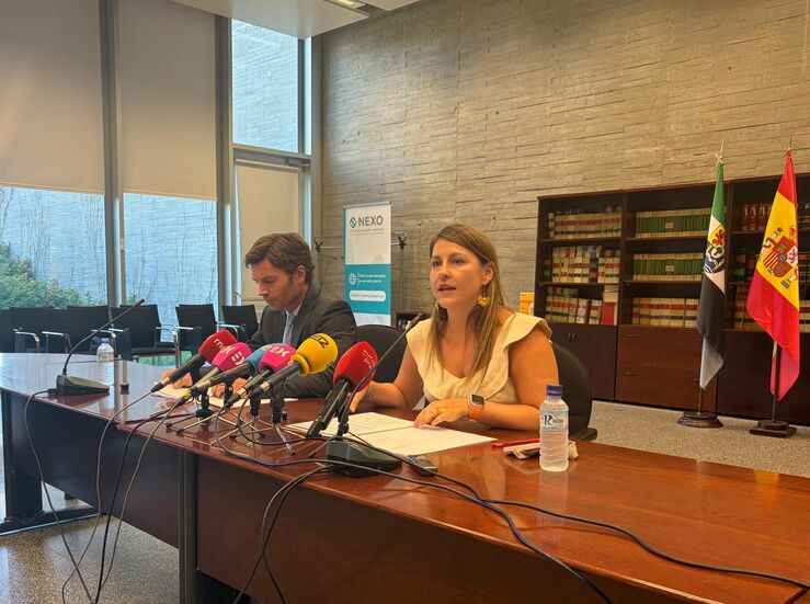 Extremadura subraya que se mantiene en la media nacional en el informe PISA 