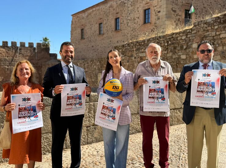 La Plaza Mayor de Cceres ser una gran cancha de baloncesto con el Circuito 3x3 CaixaBank