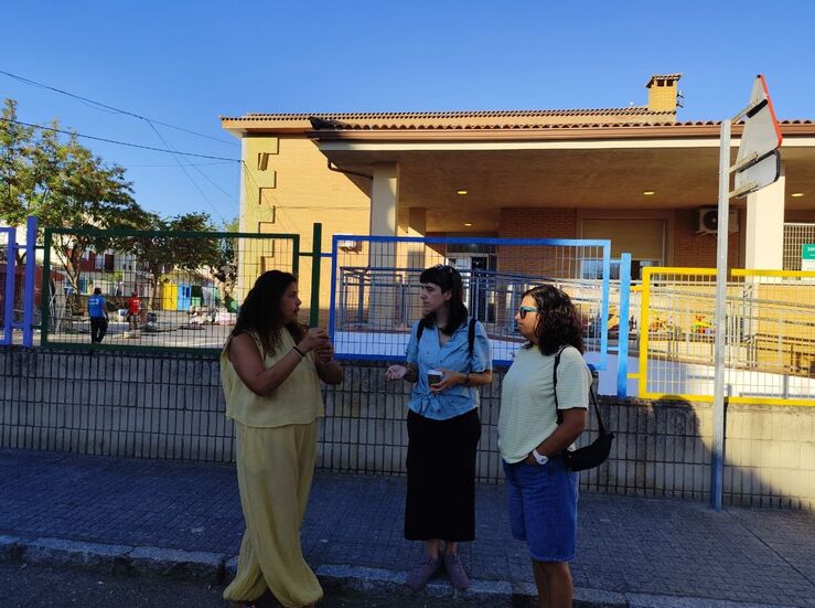 Unidas critica falta de aulas y continuidad de las obras en Miajadas en el inicio de curso