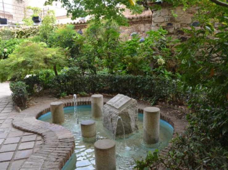 Organizaciones piden al Ayuntamiento Cceres la reapertura del Jardn de Cristina de Ulloa