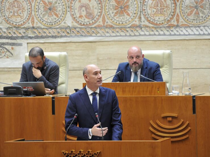 PP y Vox instan a que el Gobierno d una respuesta inmediata ante la situacin en Ceuta