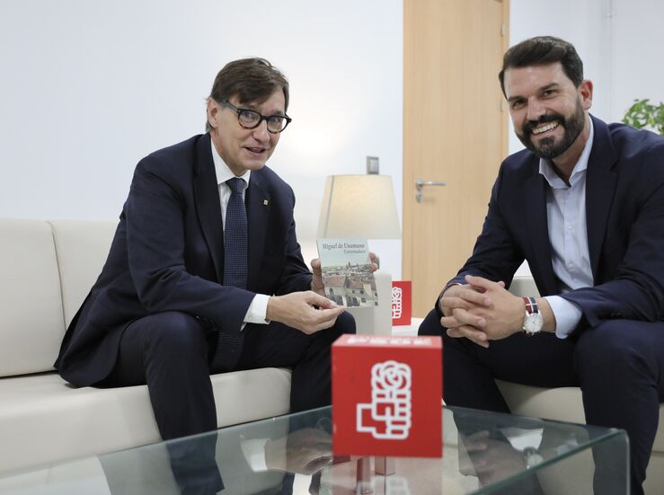 El lder del PSOE extremeo subraya importancia del encuentro con Salvador Illa