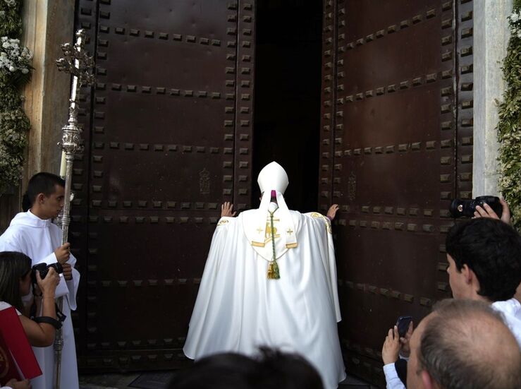La Catedral de Badajoz abre su Puerta Santa para celebrar un Ao Jubilar