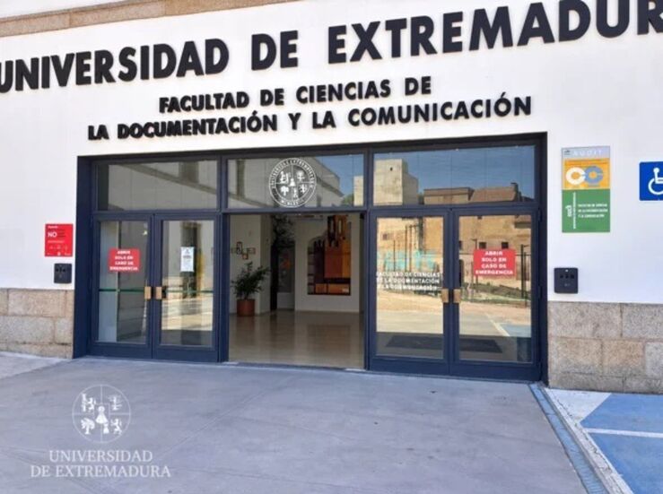 Facultad Ciencias Documentacin y Comunicacin renueva acreditacin de calidad de la ANECA