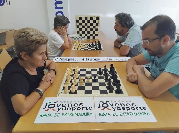 El Club Ajoblanco inicia un nuevo curso de Ajedrez Sin Barreras en Aexpainba