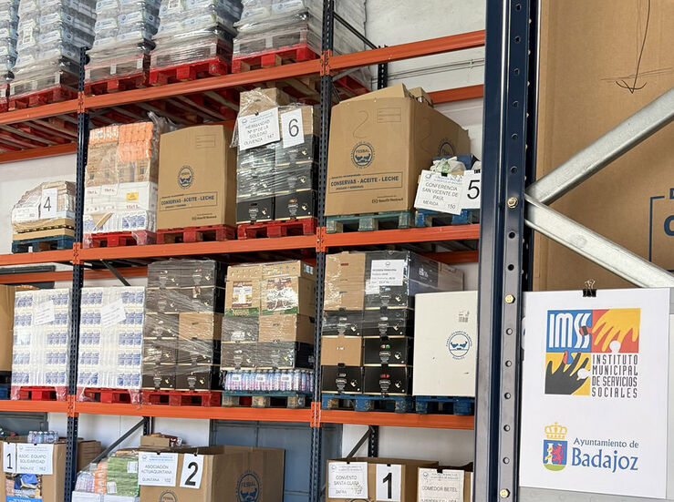 Banco Alimentos Badajoz dona ms de 1300 kg alimentos al Comedor Social San Vicente Pal