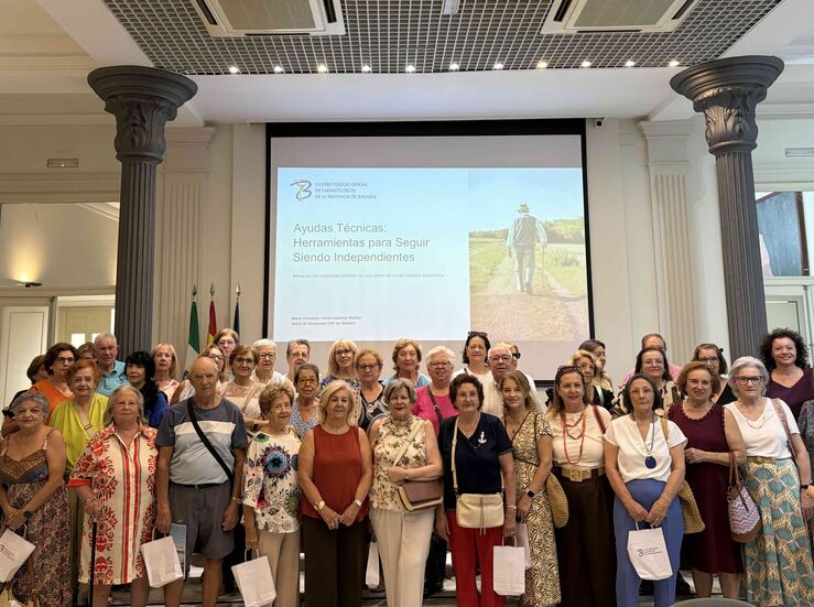 El Colegio de Farmacuticos de Badajoz pone en valor el papel de la profesin