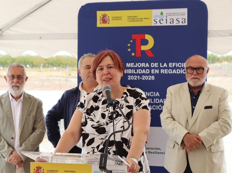 Ministerio Agricultura entrega obras que benefician a ms de 500 regantes de Valdecaas 