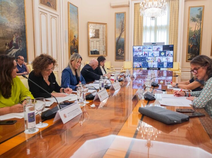 Gobierno y CCAA acuerdan repartir ms de 107M para formar trabajadores centros pblicos