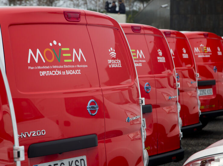 El Plan MOVEM II dotar de nuevos vehculos elctricos a todos los municipios pacenses