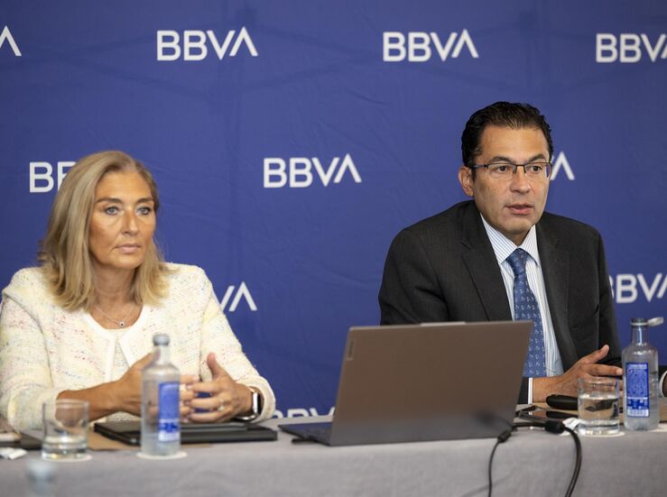 La economa extremea moderar su crecimiento hasta el 19 en 2027 segn BBVA