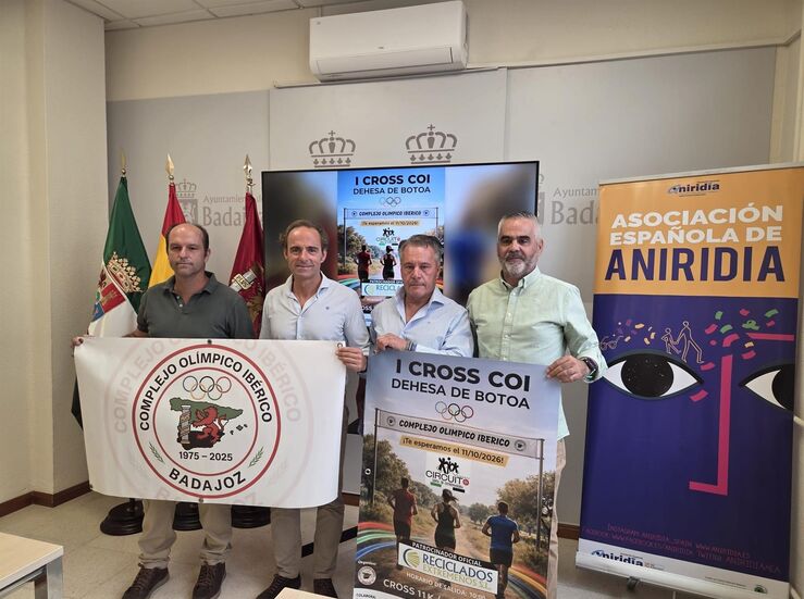 200 personas participan en I Cross COI Badajoz a beneficio de Asociacin Espaola Aniridia