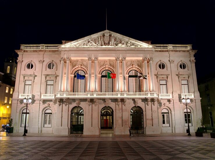 Iberdrola culmina la iluminacin del Ayuntamiento de Lisboa