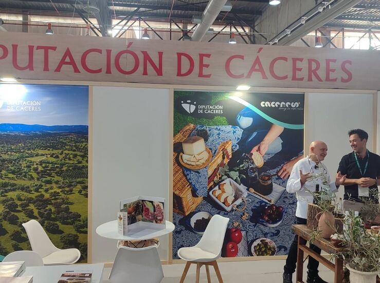 Diputacin de Cceres lleva los sabores de la provincia a la III Feria Espiga de Badajoz