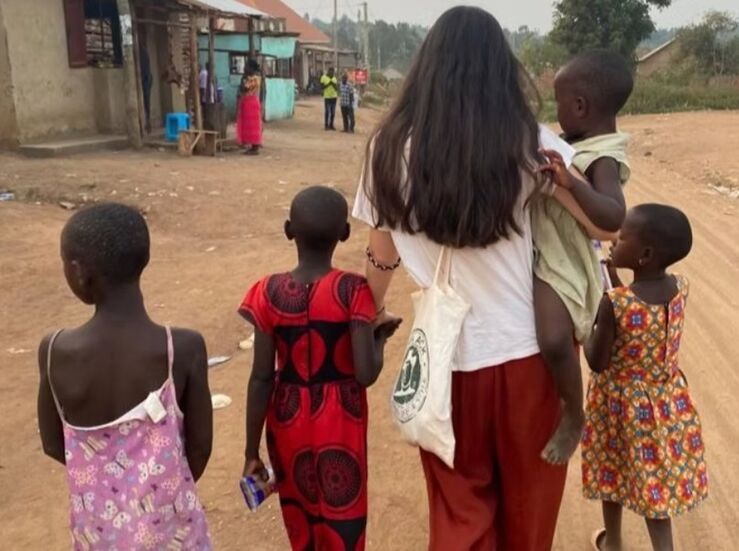 ONG Nafasi recauda fondos en Cceres para construir un hogar infantil en Uganda