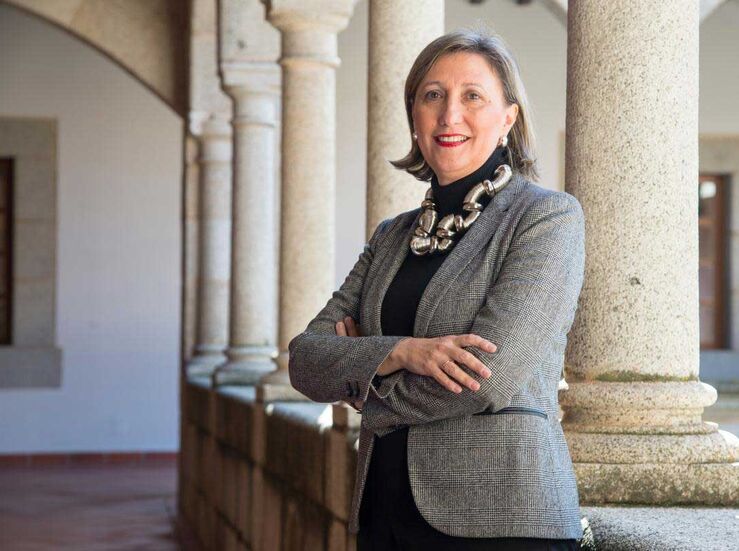 Fundacin CB integra en su patronato a Trinidad Nogales directora del MNAR de Mrida 