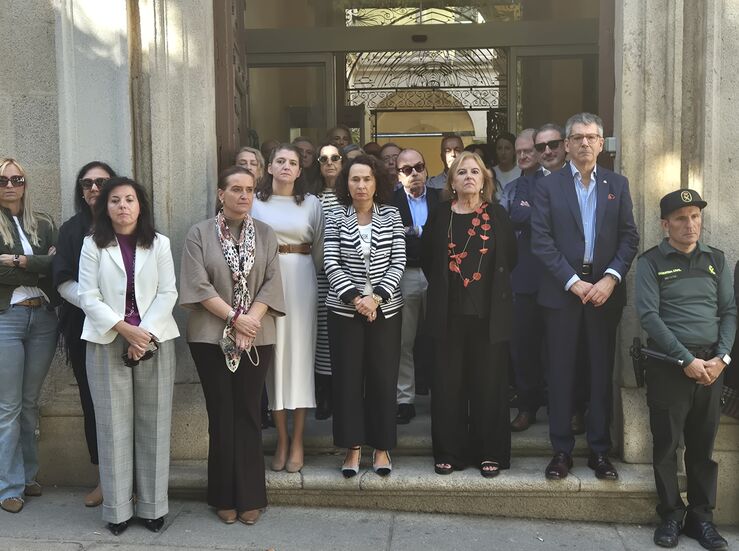 Minuto de silencio en sedes judiciales extremeas por las vctimas del accidente de Urda