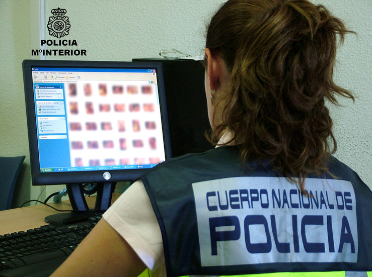 El detenido en Badajoz por distribuir pornografa infantil es un informtico de Mrida 