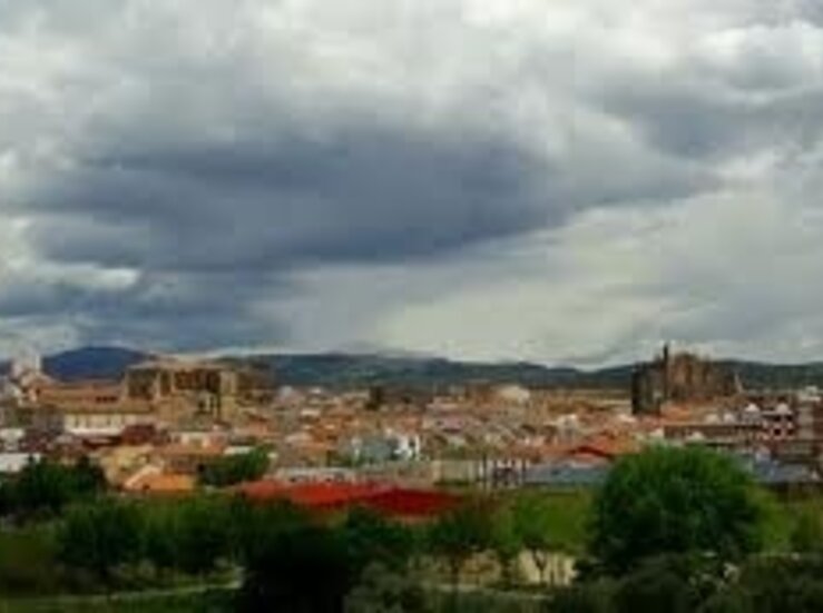 Mnica Menargues Beneyte gana el V Premio Wetonia de Poesa de Malpartida de Plasencia