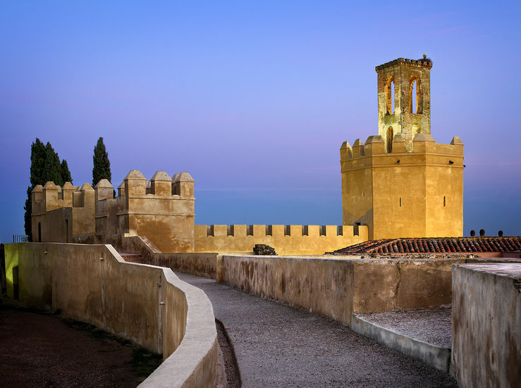 Visita guiada a muralla abaluartada y a Alcazaba musulmana de Badajoz