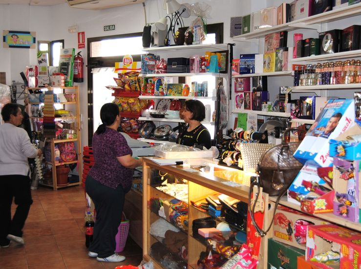 Las ventas del comercio minorista bajan en Extremadura un 01 en julio