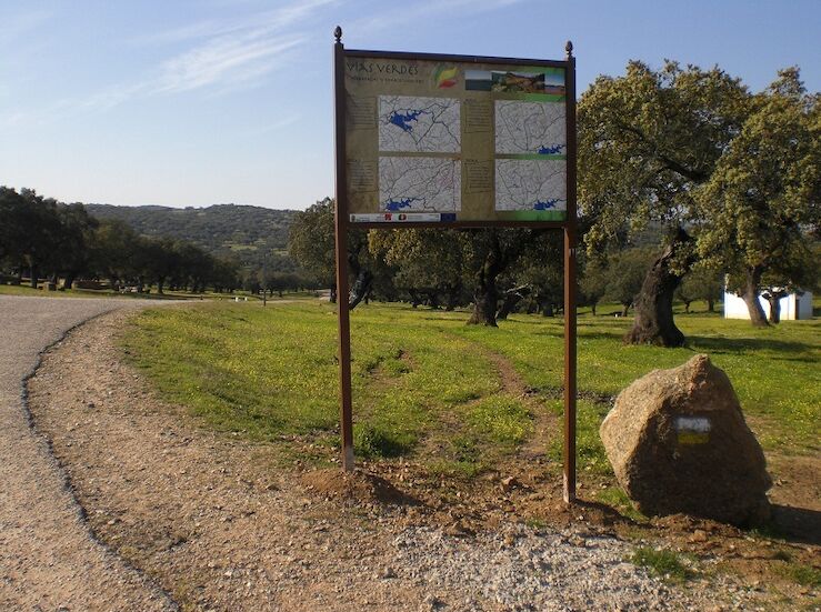 Tragsa realizar obras de mejora y acondicionamiento de vas verdes de Extremadura