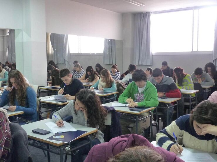 Abierto el plazo para participar en pruebas libres de competencias clave en Extremadura