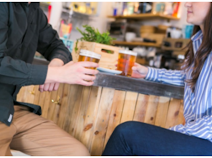 Caas Nochebuena y Nochevieja en Cceres tendrn dos horas menos msica y barra en calle